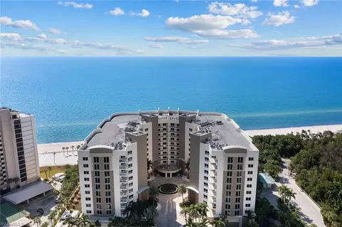 11125 Gulf Shore Dr #701, Naples, FL 34108