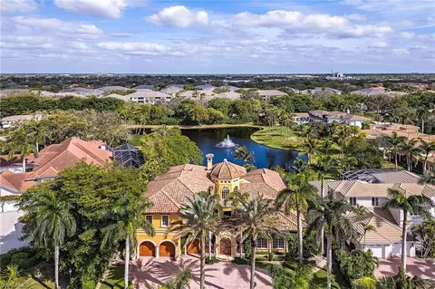 7234 Tory Ln, Naples, FL 34108