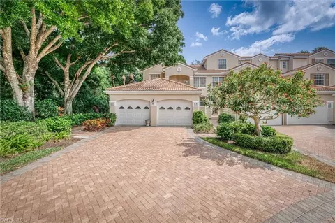 8390 Excalibur Cir #F2, Naples, FL 34108