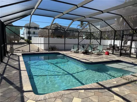 4850 Coquina Rd, Fort Myers Beach, FL 33931