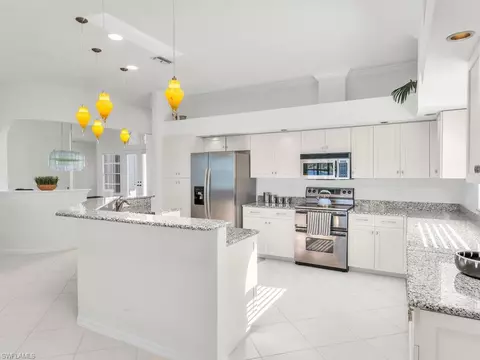 9167 Pinnacle Ct, Naples, FL 34113 photo 10