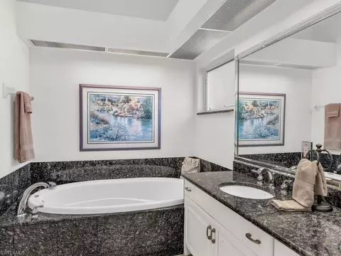 9167 Pinnacle Ct, Naples, FL 34113 photo 18