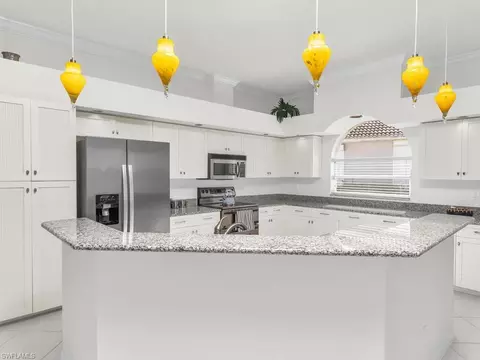 9167 Pinnacle Ct, Naples, FL 34113 photo 9