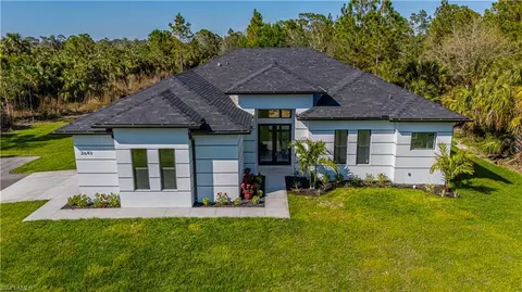 2643 8th Ave SE, Naples, FL 34117