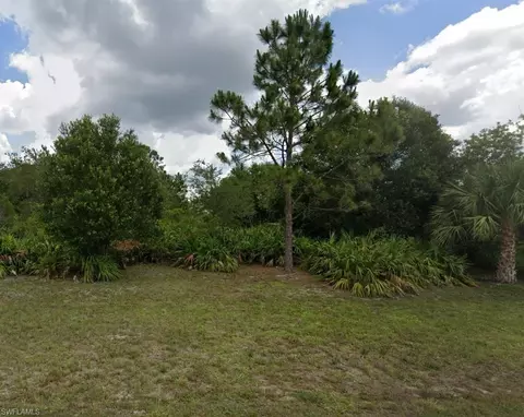2614 24th St W, Lehigh Acres, FL 33971