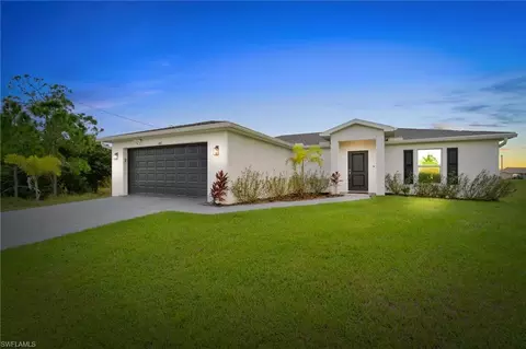 4017 33rd St SW, Lehigh Acres, FL 33976