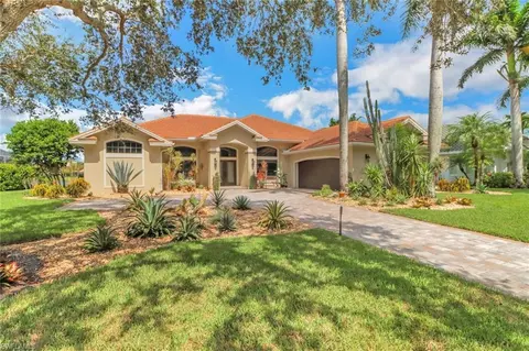 11701 Longshore Way E, Naples, FL 34119