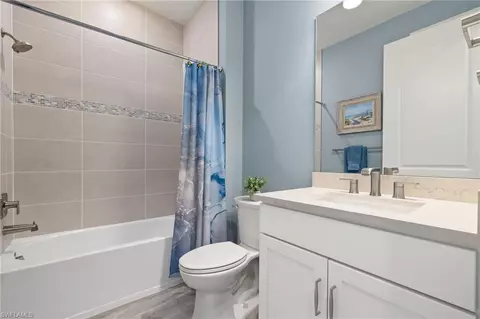 Bath - 20285 Napa Loop, Estero, FL 33928 photo 3 of 4