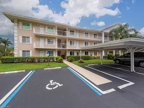5980 Amherst Dr #D102, Naples, FL 34112