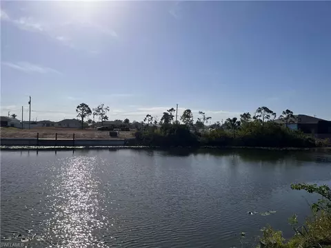 2541 NW 22nd Pl, Cape Coral, FL 33993