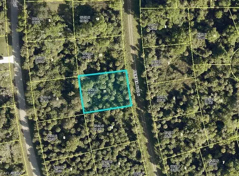 126 Dexter Ave S, Lehigh Acres, FL 33974