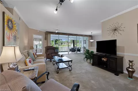 2635 Magnolia Park Ln #101, Naples, FL 34109