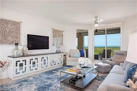 7117 Pelican Bay Blvd #502, Naples, FL 34108