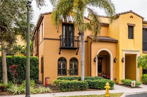 9076 Rialto St W #6201, Naples, FL 34113