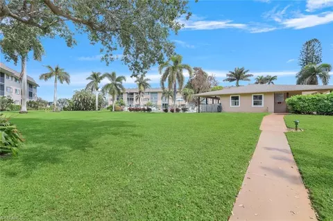 5435 Rattlesnake Hamm Rd #302E, Naples, FL 34113