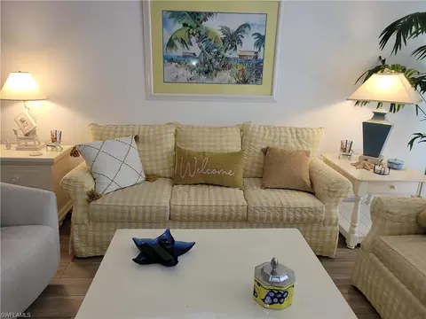 833 Carrick Bend Cir #103, Naples, FL 34110