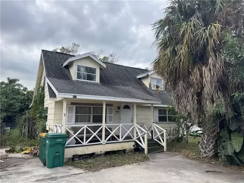 746 107th Ave N, Naples, FL 34108