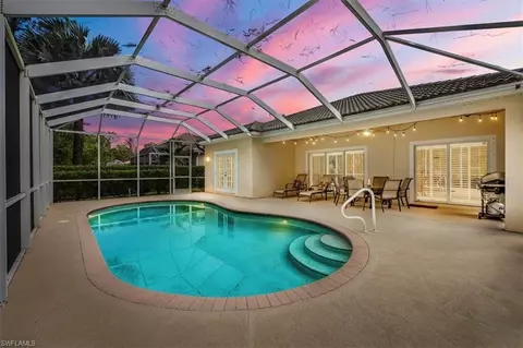 7817 Stratford Dr, Naples, FL 34104