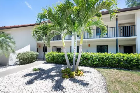 4963 Pepper Cir #D-105, Naples, FL 34113