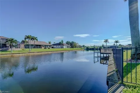 2029 SE 7th St, Cape Coral, FL 33990