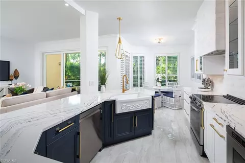 8460 Abbington Cir #1812, Naples, FL 34108