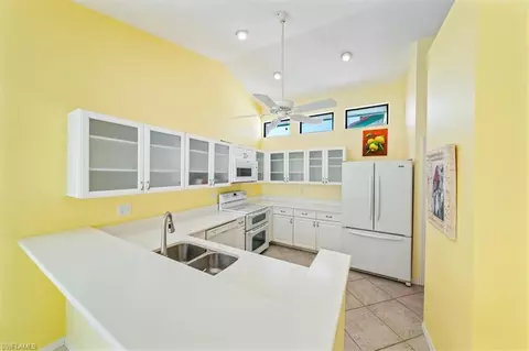 2233 Anchorage Ln #D, Naples, FL 34104 photo 10