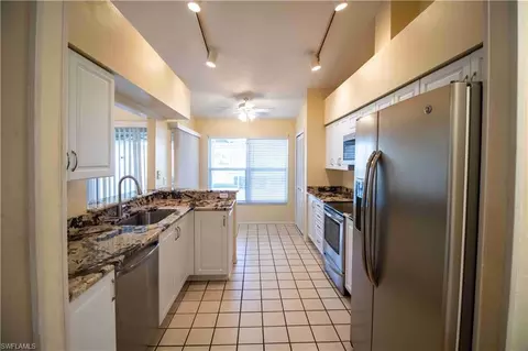 Kitchen - 20781 Andiron Pl, Estero, FL 33928 photo 2 of 3