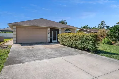 684 110th Ave N, Naples, FL 34108