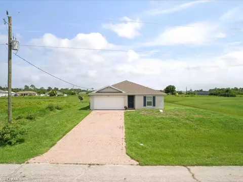 7031 Burma Cir, Labelle, FL 33935
