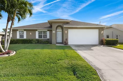 1809 SE 10th Ave, Cape Coral, FL 33990