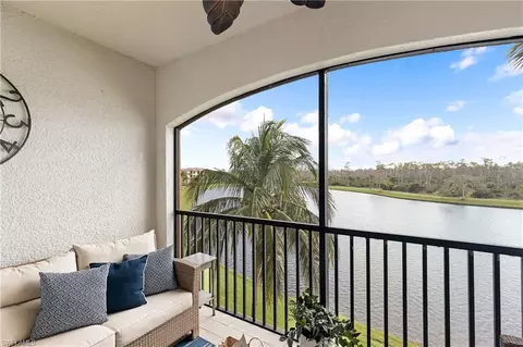 9731 Acqua Ct #534, Naples, FL 34113