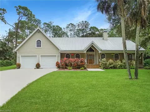 6 Logan Blvd N, Naples, FL 34119