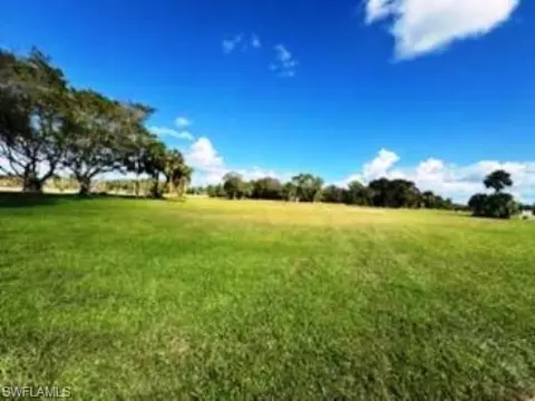 Tamiami Trl E, Naples, FL 34114 photo 9