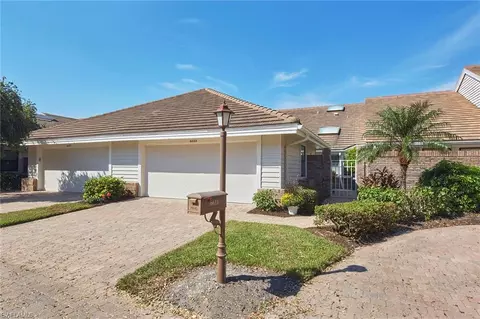 6633 Trident Way, Naples, FL 34108 photo 4