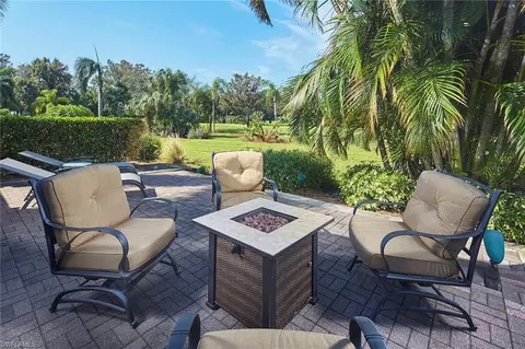 6633 Trident Way, Naples, FL 34108 photo 2
