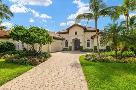 9081 Shenendoah Cir, Naples, FL 34113