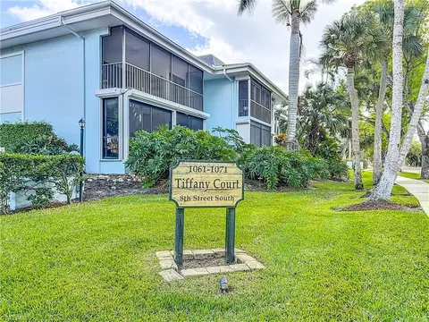 1065 8th St S #203, Naples, FL 34102