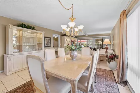 39 Glades Blvd #1, Naples, FL 34112