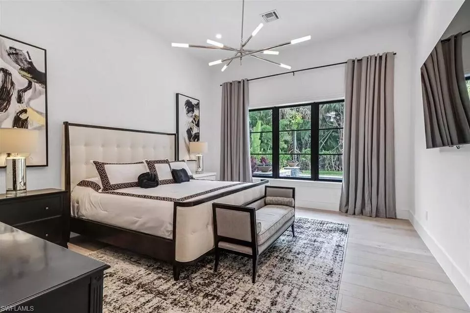 Bedroom - 1546 Mandarin Rd, Naples, FL 34102 photo 1 of 4