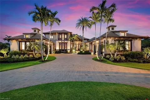 655 Bougainvillea Rd, Naples, FL 34102