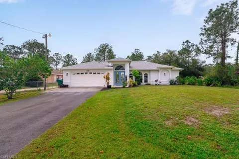 3780 29th Ave NE, Naples, FL 34120