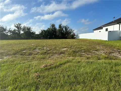 430 NW 6th St, Cape Coral, FL 33993