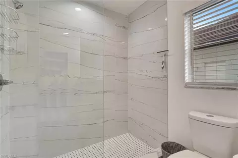 250 Silverado Dr, Naples, FL 34119 photo 29
