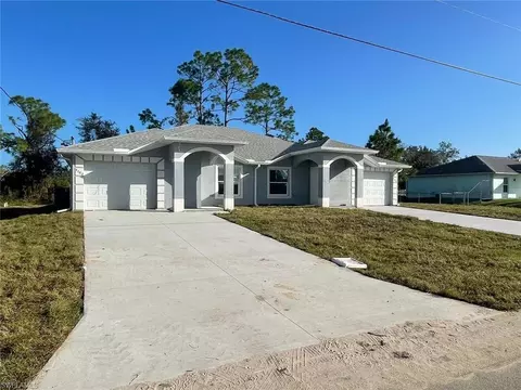 47604762 15th St SW, Lehigh Acres, FL 33973