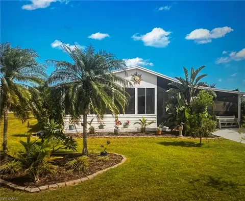 26276 Queen Mary Ln, Bonita Springs, FL 34135