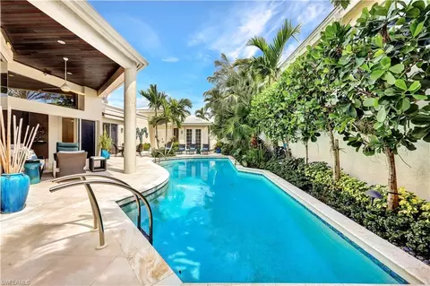 7912 Grand Bay Dr #21, Naples, FL 34108