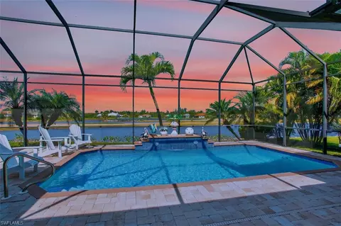 18061 Royal Tree Pkwy, Naples, FL 34114