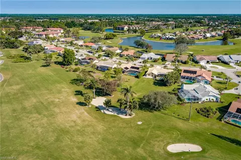 View/Area - 1268 Foxfire Ln, Naples, FL 34104 photo 4 of 10