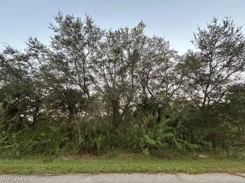 1909 Grant Ave, Lehigh Acres, FL 33972