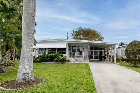 75 San Remo Cir, Naples, FL 34112
